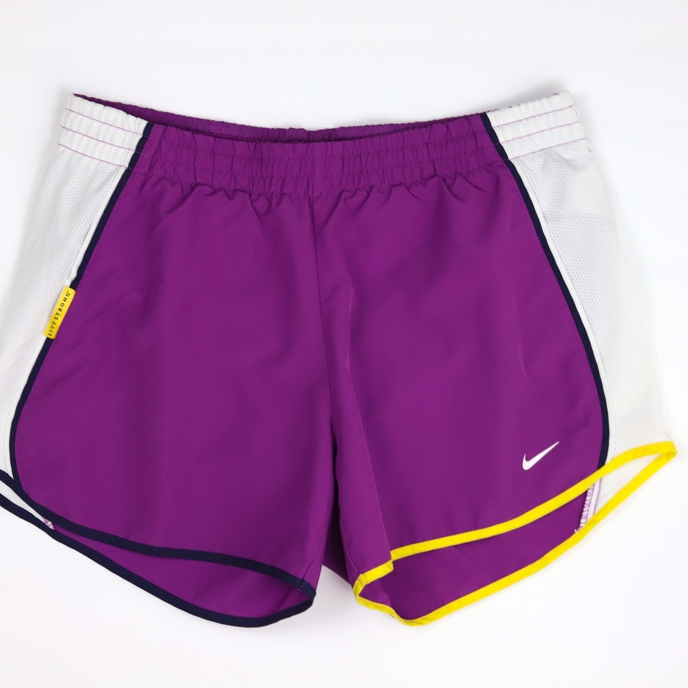NIKE Dri-Fit Livestrong Shorts Size S